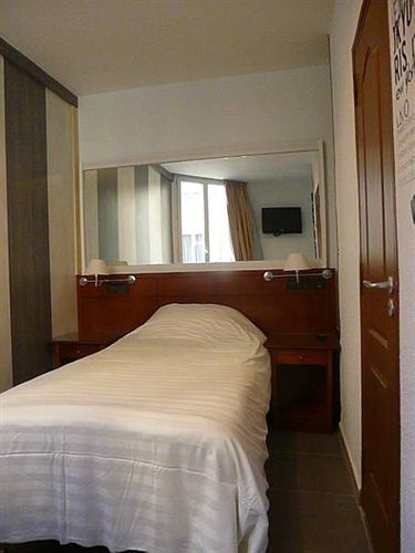 Hotel Paname Clichy Εξωτερικό φωτογραφία